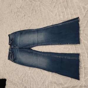 Medium wash, buttery Soft L'AGENCE jeans size 25, with frayed hem!